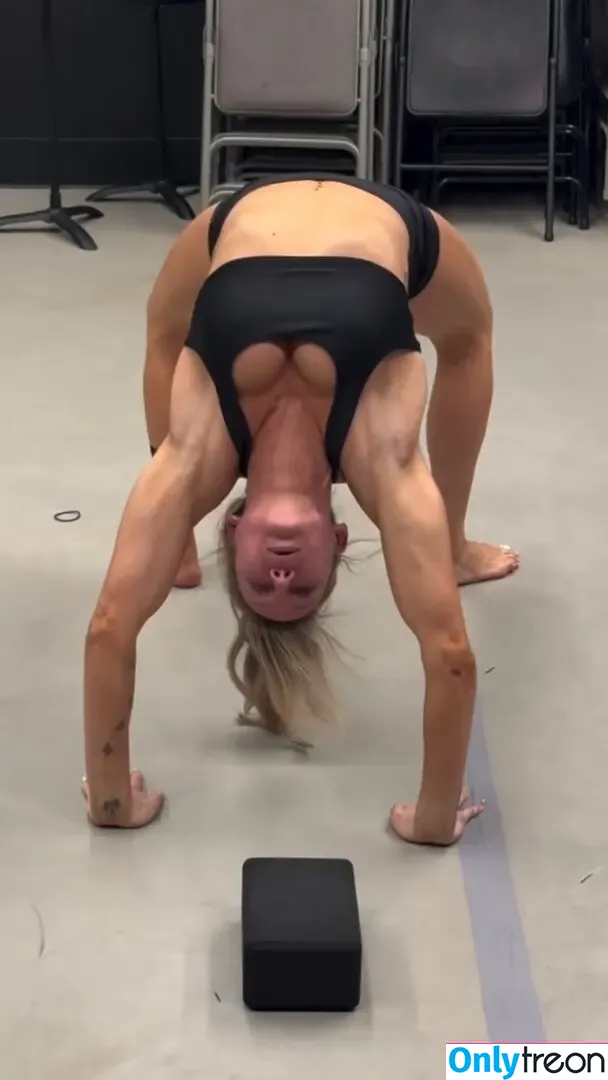 Charlotte Flair nude photo #1076 (WWE / charlottewwe)