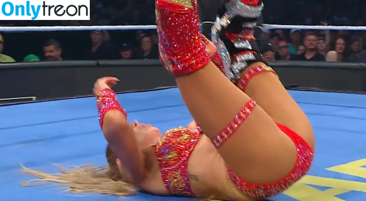 Charlotte Flair nude photo #1103 (WWE / charlottewwe)