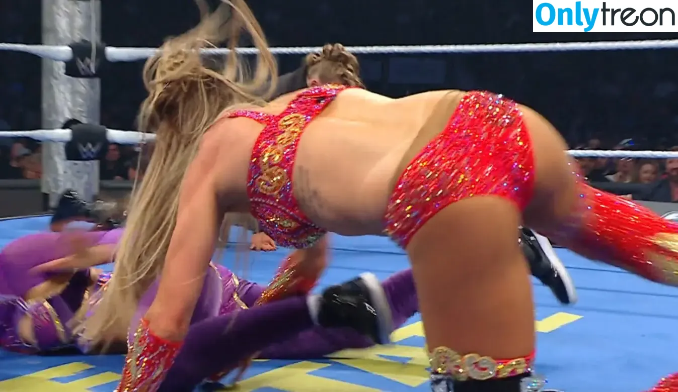 Charlotte Flair nude photo #1105 (WWE / charlottewwe)