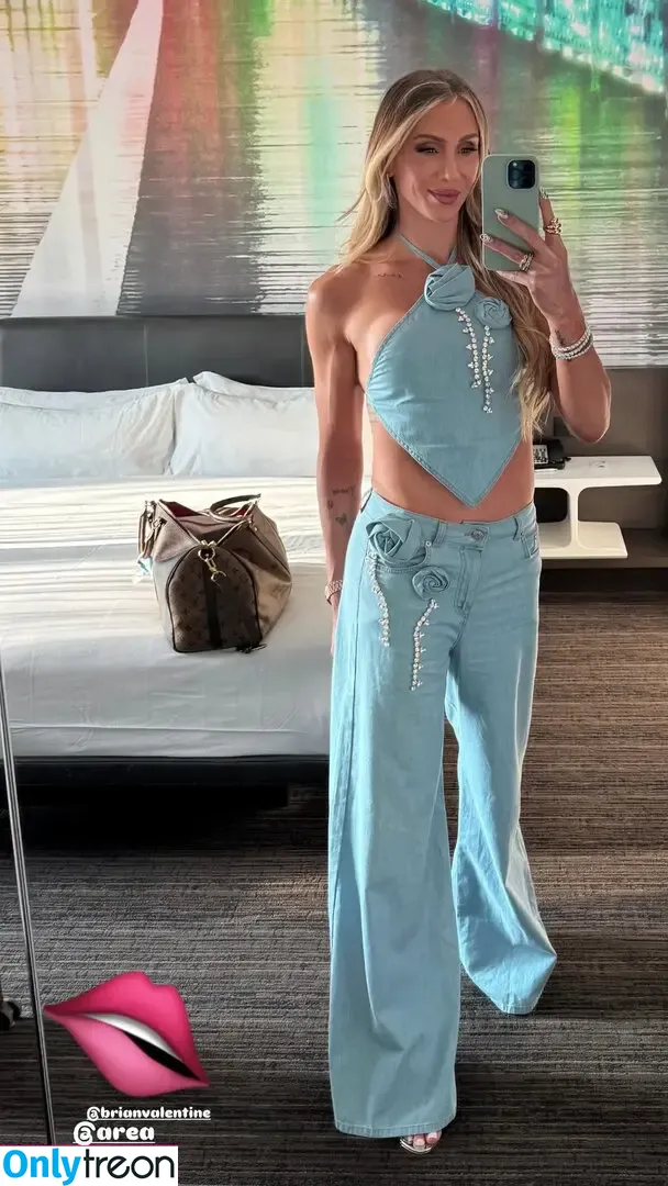 Charlotte Flair nude photo #1177 (WWE / charlottewwe)