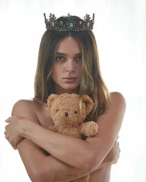 Charlotte Lawrence / charlotteslawrence nude photo #0262