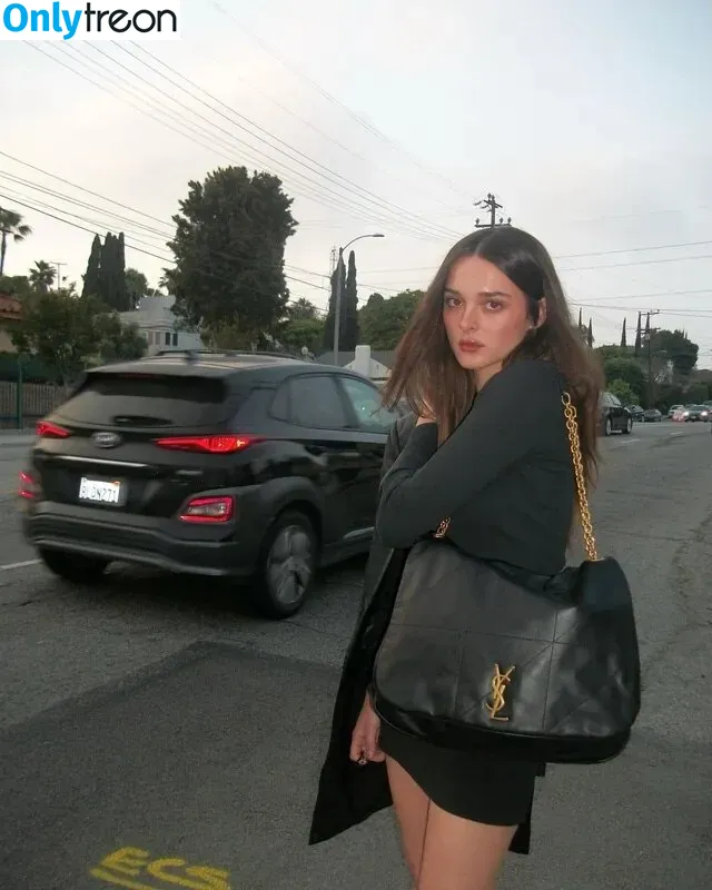 Charlotte Lawrence nude photo #0168 (charlotteslawrence)