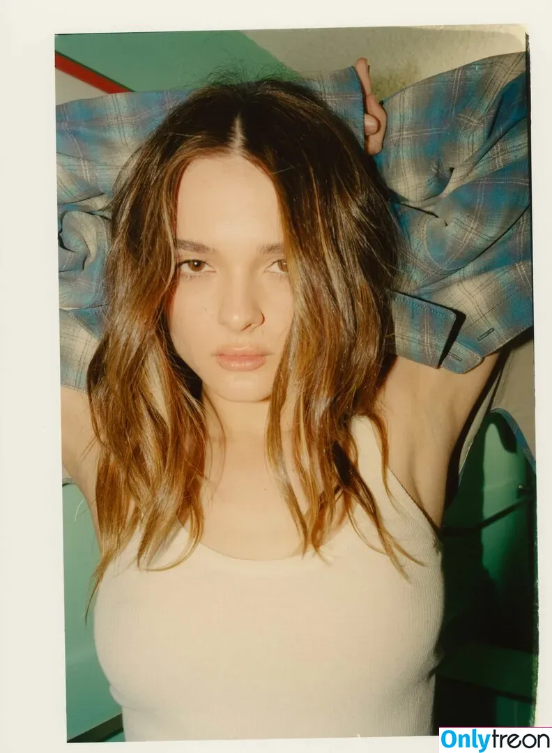 Charlotte Lawrence nude photo #0185 (charlotteslawrence)