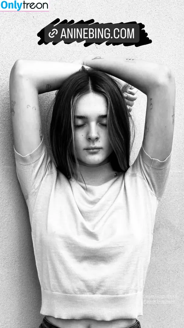 Charlotte Lawrence nude photo #0255 (charlotteslawrence)