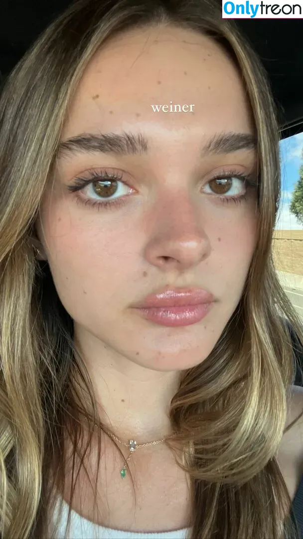 Charlotte Lawrence nude photo #0257 (charlotteslawrence)