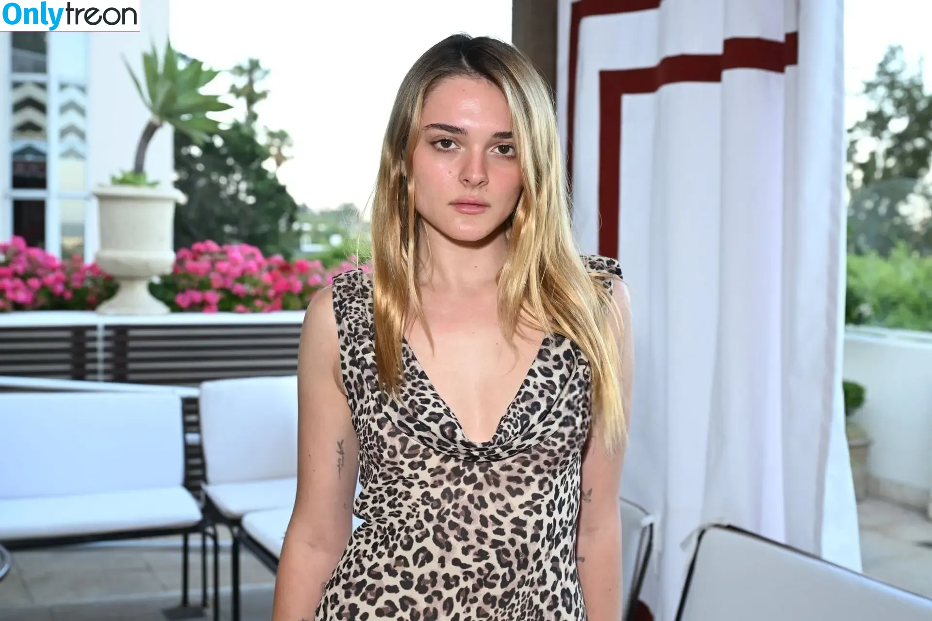 Charlotte Lawrence nude photo #0502 (charlotteslawrence)