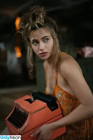 Charlotte Mckee / charlottemckee nude photo #0057