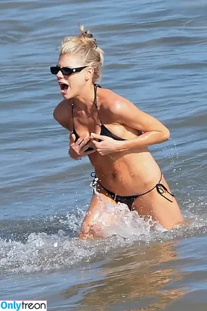 Charlotte McKinney / Char_mck / charlottemckinney / simp chat nude photo #1341