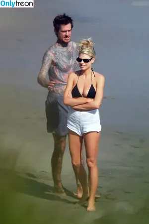 Charlotte McKinney / Char_mck / charlottemckinney / simp chat nude photo #1346