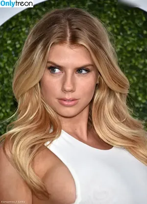 Charlotte McKinney / Char_mck / charlottemckinney / simp chat nude photo #1365