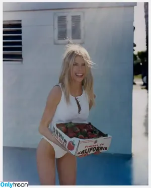 Charlotte McKinney / Char_mck / charlottemckinney / simp chat nude photo #1535