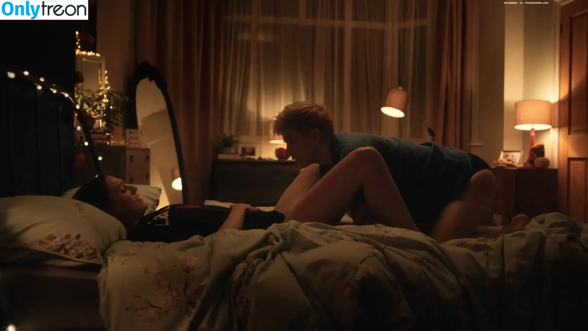 Charlotte Ritchie nude photo #0002 (Charlotte Ritchie)