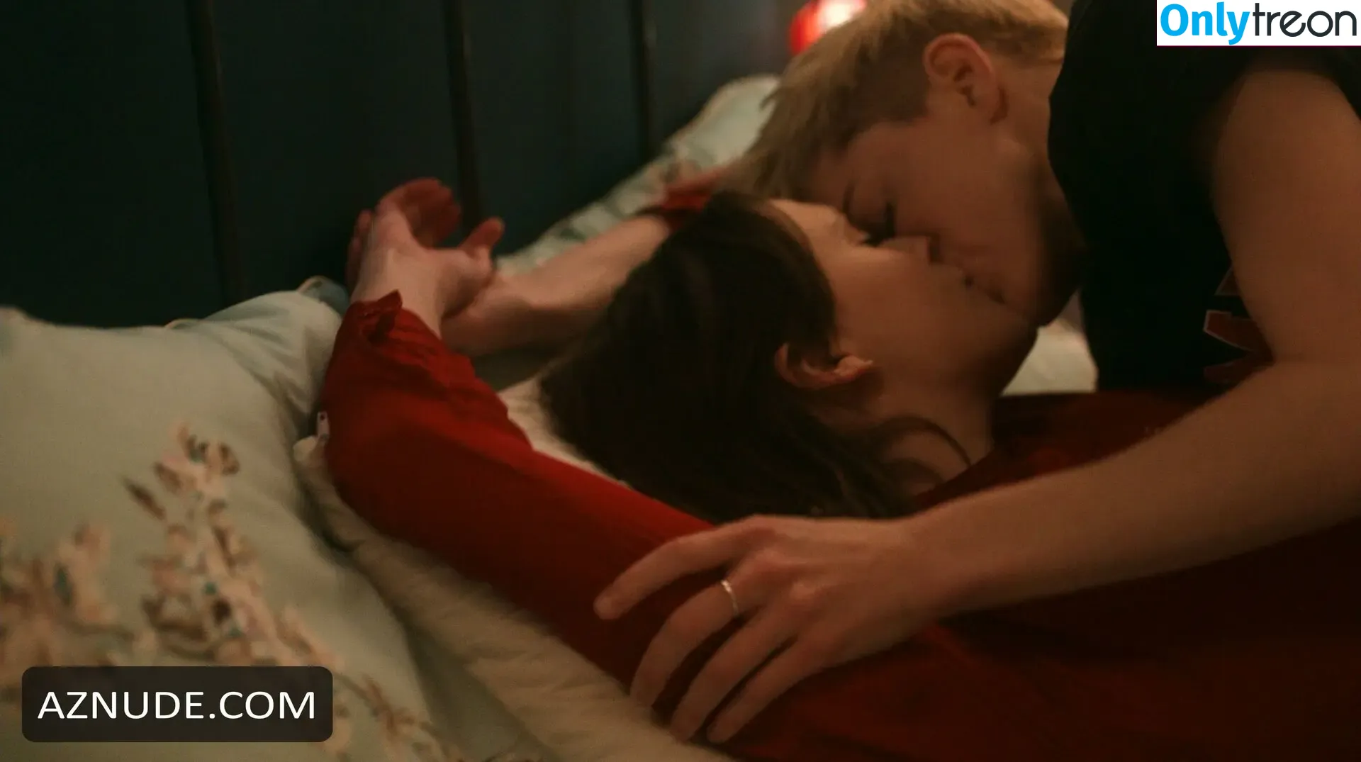Charlotte Ritchie nude photo #0007 (Charlotte Ritchie)
