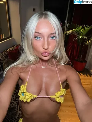  nude photo #0002