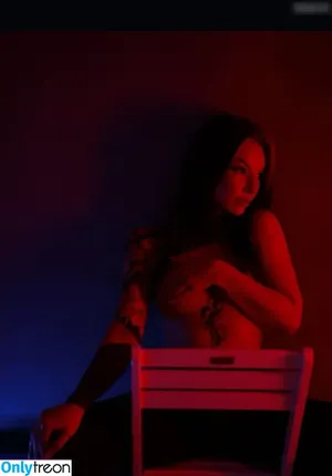  nude photo #0002