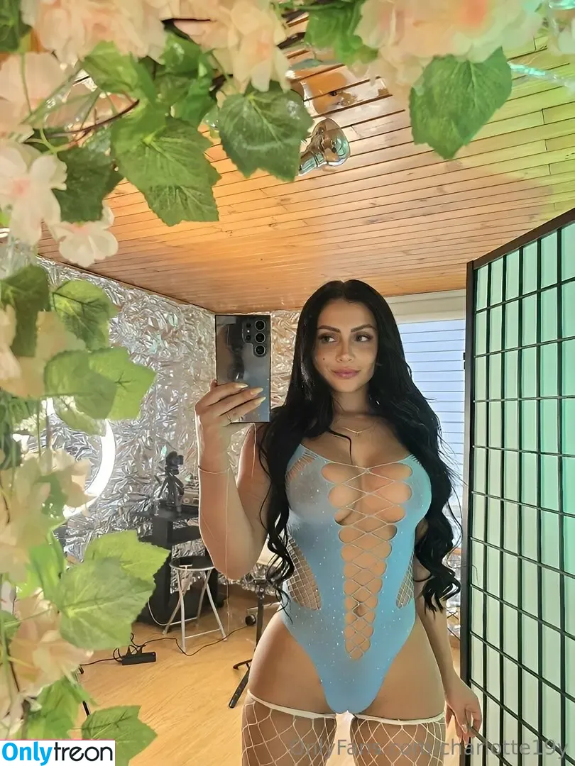 charlotte19y nude photo #0586 (charlotte19y)