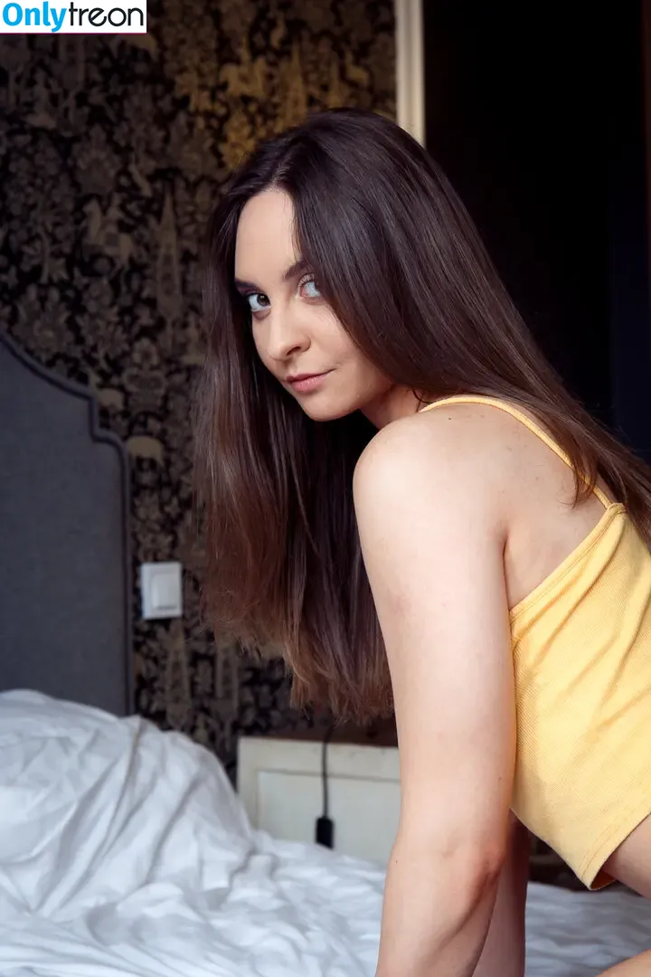 CharmModels nude photo #0581 (charm_models_women_fashion)