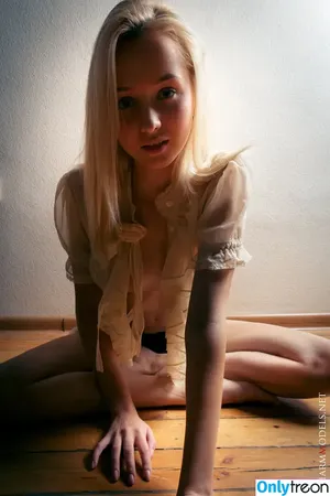 CharmModels / charm_models_women_fashion nude photo #2304