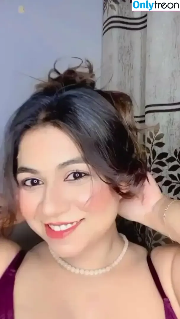 Charu Sharma nude photo #0018 ( / Charu S / Charushamra0801 / charusharma0108)