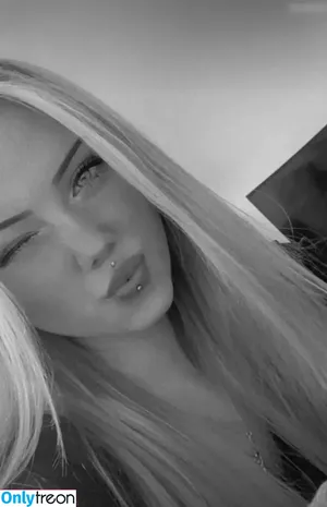 Chellie_Love / chellie.loves nude photo #0006