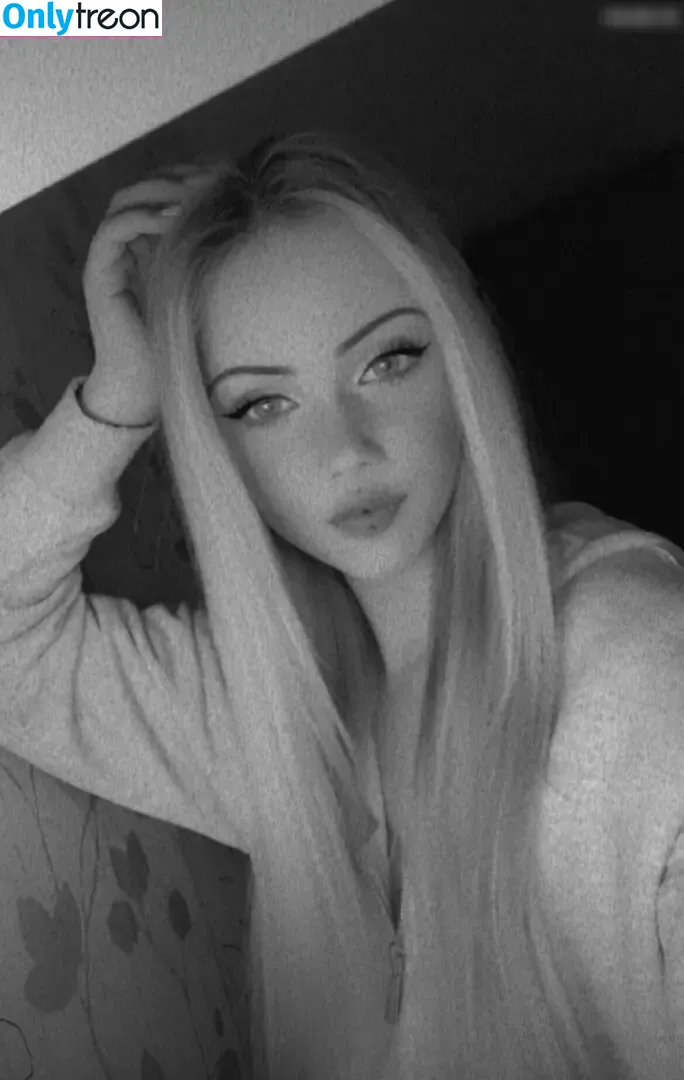 Chellie_Love nude photo #0016 (chellie.loves)