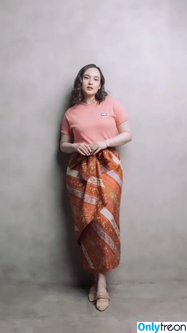 Chelsea Islan nude photo #0007 (Indonesian Actress / chelseaislan)