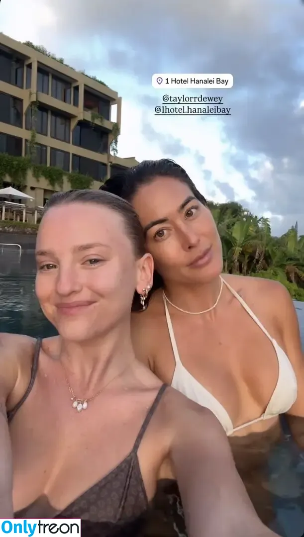 Chelsea Kauai nude photo #0003 (chelseakauai)