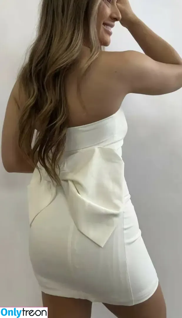 Chelsea Sommers nude photo #0117 (chelseasommers_)