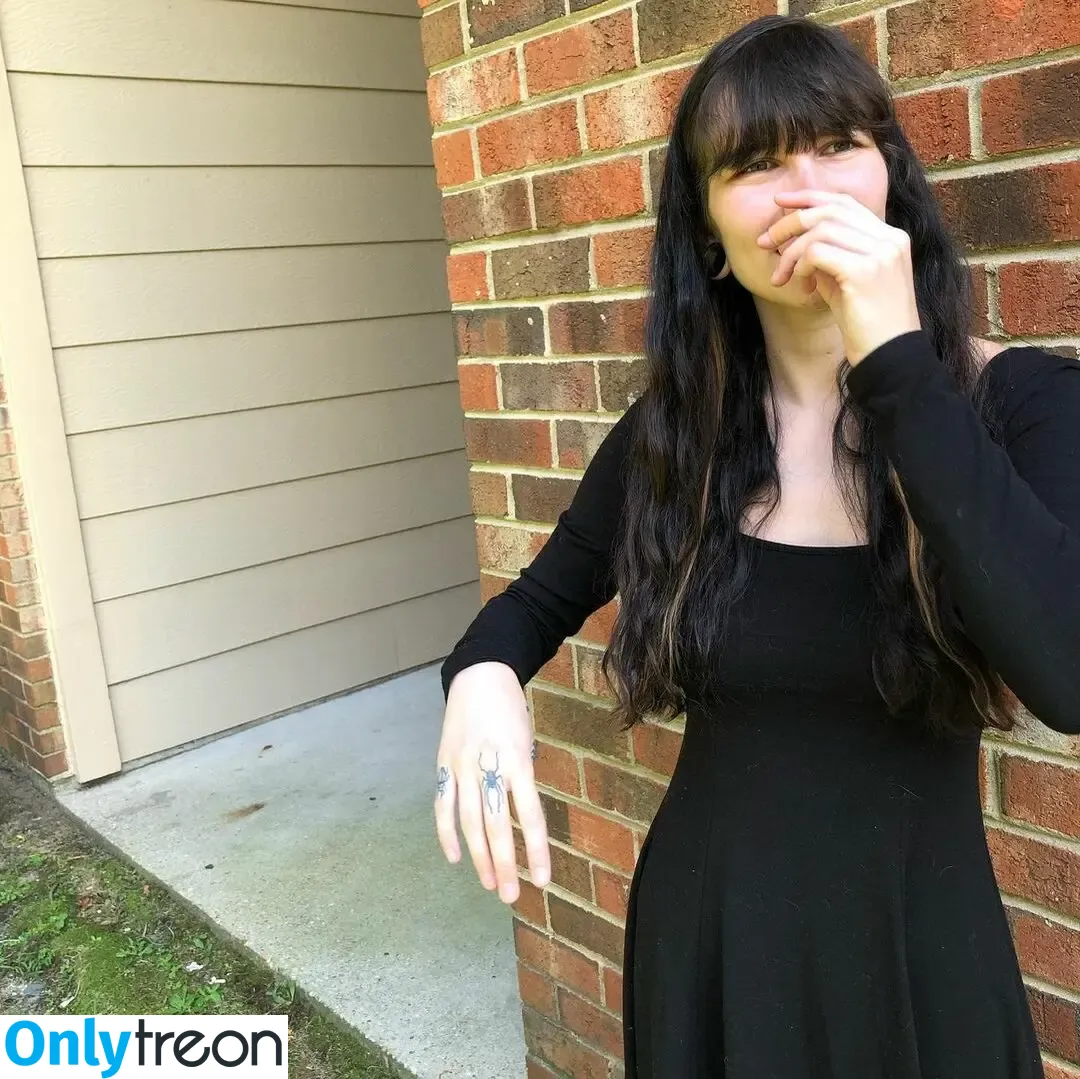 Chelsea Wallace nude photo #0037 (dirtbagbaby143)