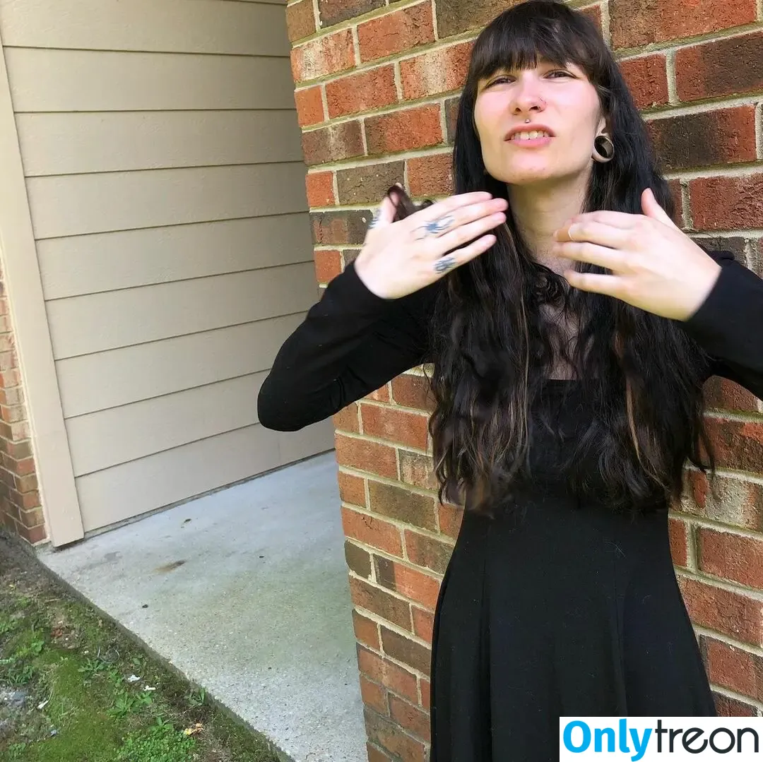 Chelsea Wallace nude photo #0038 (dirtbagbaby143)