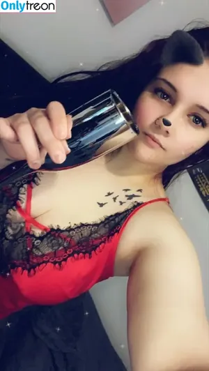 Chelzbcfcburke nude photo #0006