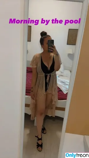 Chelzbcfcburke nude photo #0040