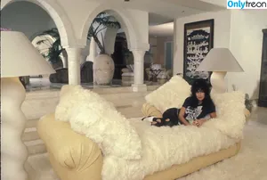 Cher nude photo #0018