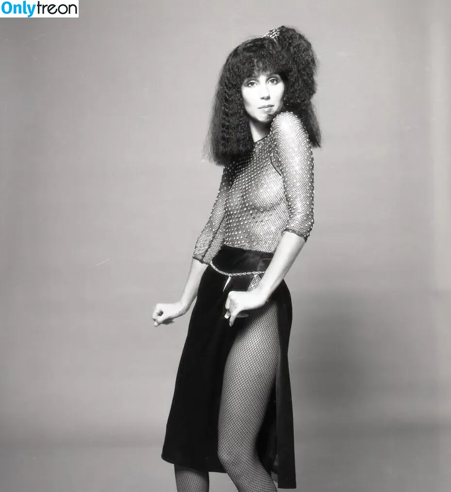 Cher nude photo #0036 (Cher)