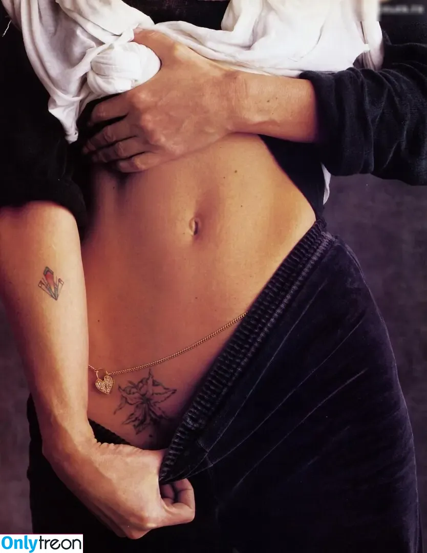 Cher nude photo #0051 (Cher)