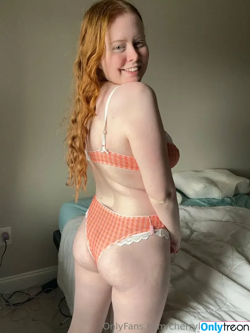 Cherrylovebombb nude photo #1597 (cherrylovebombx)