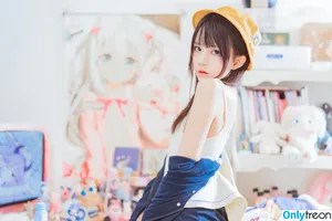 cherryneko0628 / arrias nude photo #3381