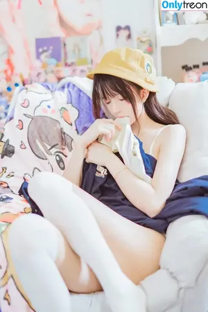 cherryneko0628 / arrias nude photo #3405