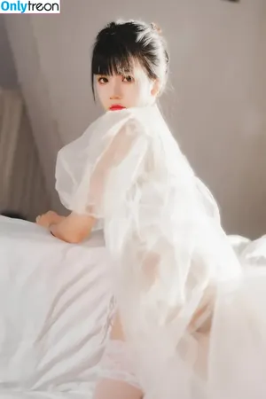 cherryneko0628 / arrias nude photo #3710