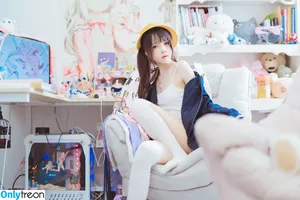 cherryneko0628 / arrias nude photo #4048