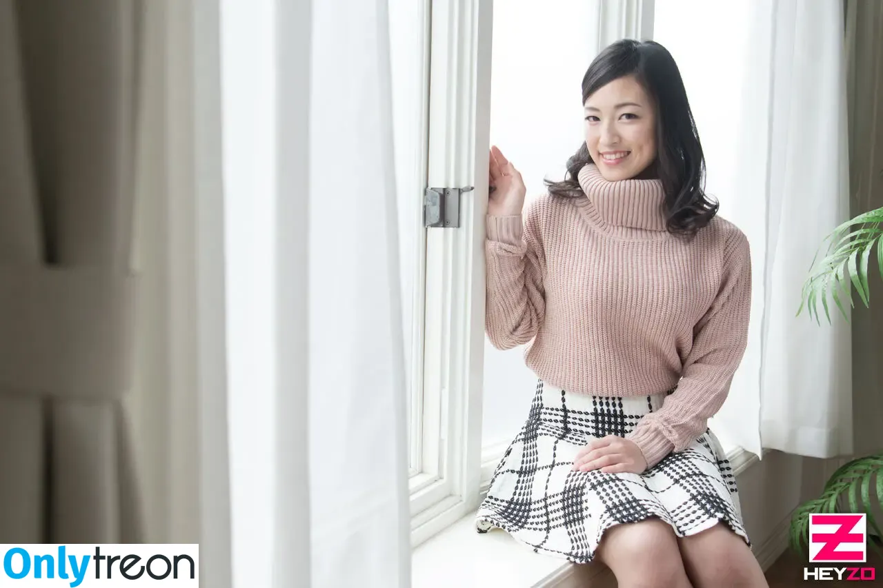 Chiaki Hidaka nude photo #0001 (hidakachiaki)