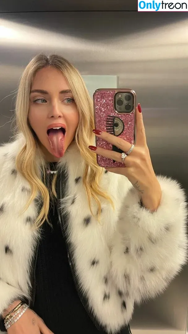 Chiara Ferragni nude photo #0021 (chiaraferragni / chiaraferragniof)