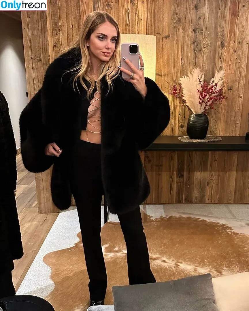 Chiara Ferragni nude photo #0142 (chiaraferragni / chiaraferragniof)