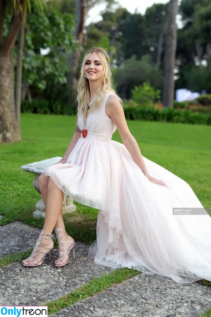 Chiara Ferragni nude photo #0189 (chiaraferragni / chiaraferragniof)