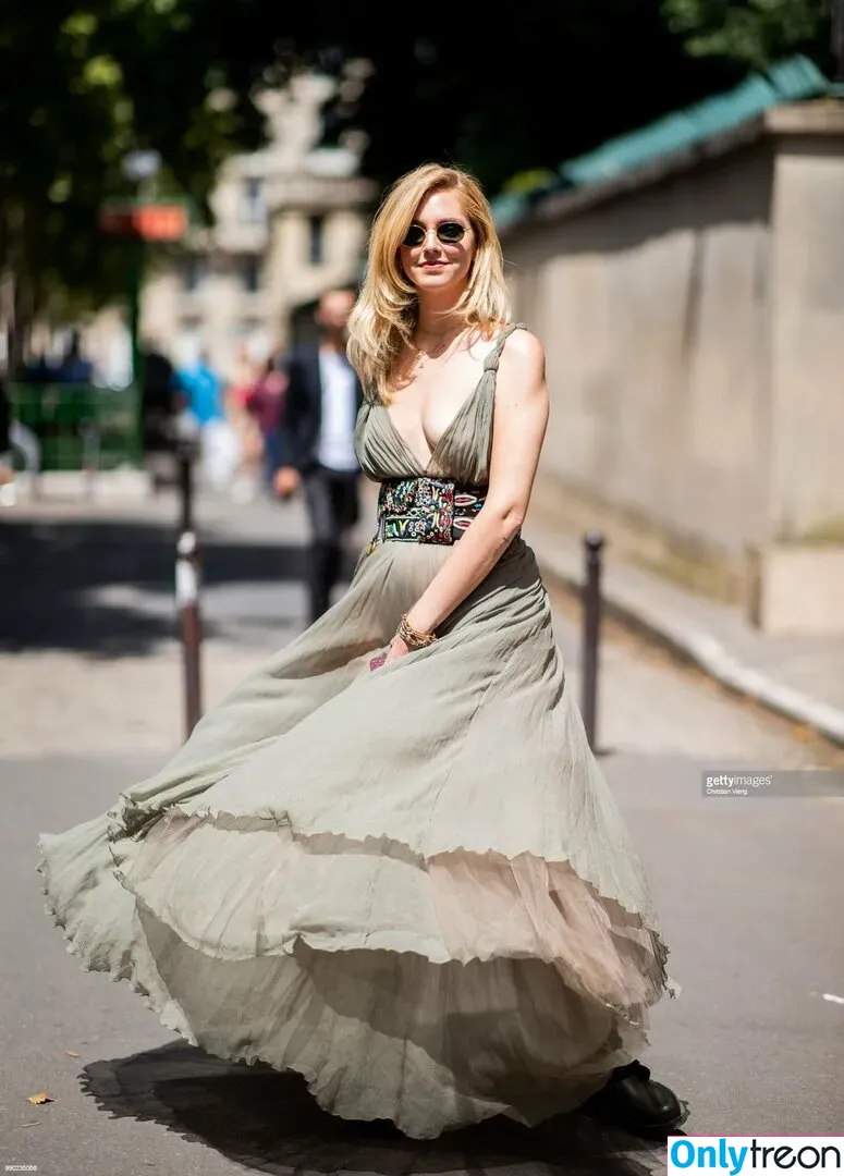 Chiara Ferragni nude photo #0223 (chiaraferragni / chiaraferragniof)