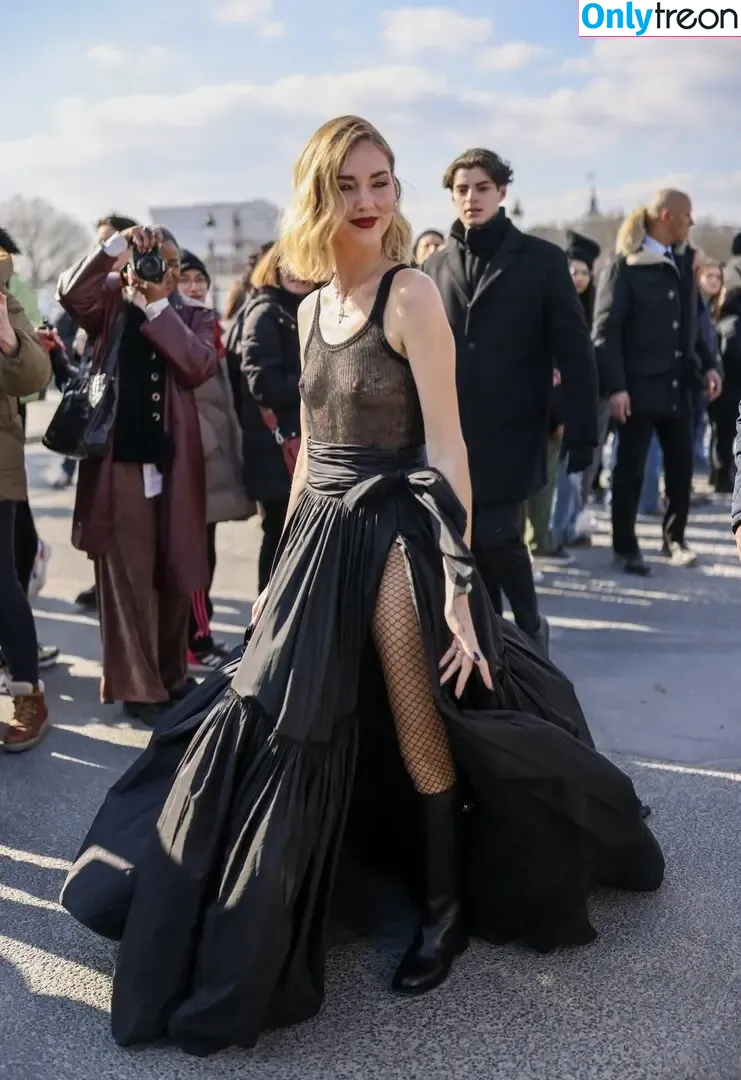 Chiara Ferragni nude photo #0831 (chiaraferragni / chiaraferragniof)