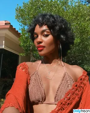 China Anne McClain / chinamcclain nude photo #0004
