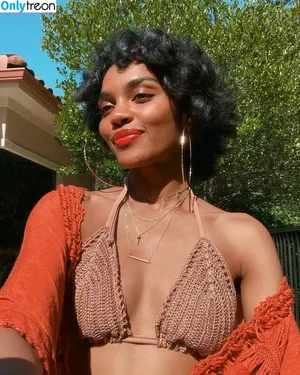 China Anne McClain / chinamcclain nude photo #0007