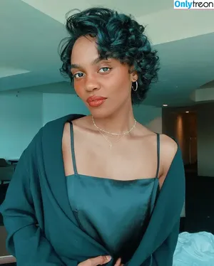 China Anne McClain / chinamcclain nude photo #0014
