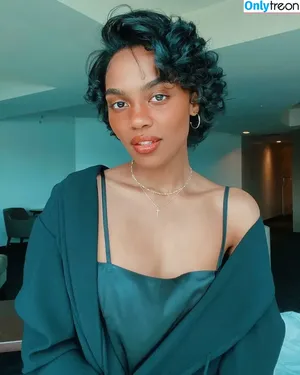 China Anne McClain / chinamcclain nude photo #0022